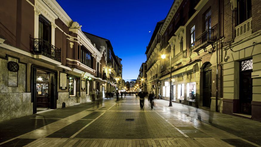 Museos y monumentos - Ruta cultural -  Free tour nocturno por León - LEON