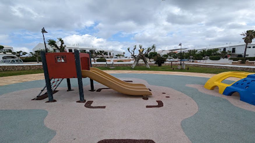 Parques - Juegos - Infantil / Niños -  Parque Infantil Es Fornells - FORNELLS