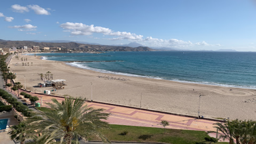 Infantil / Niños - Deportes agua - Cometas -  Playa del Trajo - ALICANTE/ALACANT