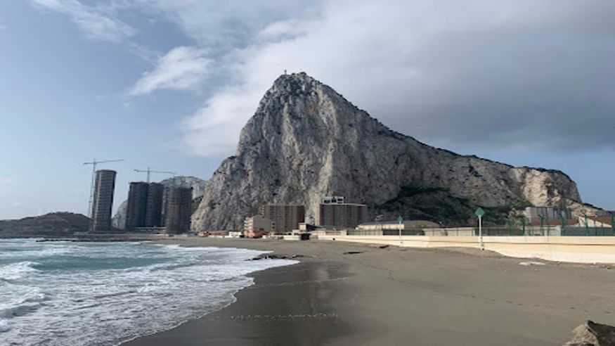 Infantil / Niños - Deportes agua - Paddle surf -  Playa de Levante Gibraltar - CADIZ