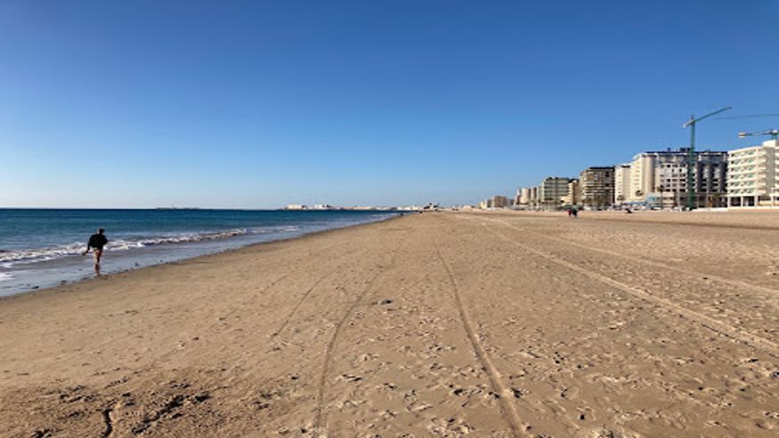 Infantil / Niños - Deportes agua - Paddle surf -  Playa de la Victoria - CADIZ